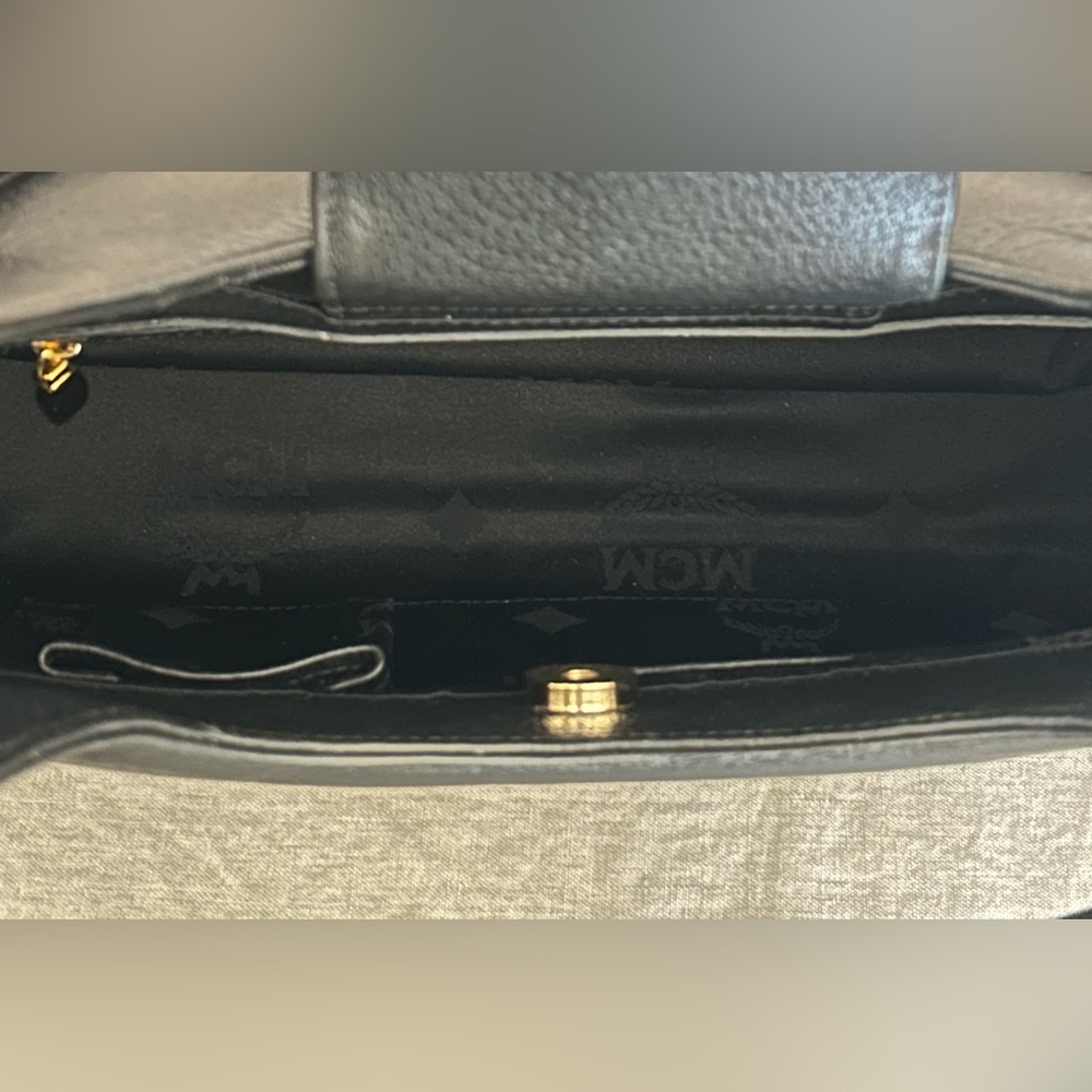 MCM Pebbled Leather Classic Satchel/Shoulder Bag w/COA - Picture 16 of 17